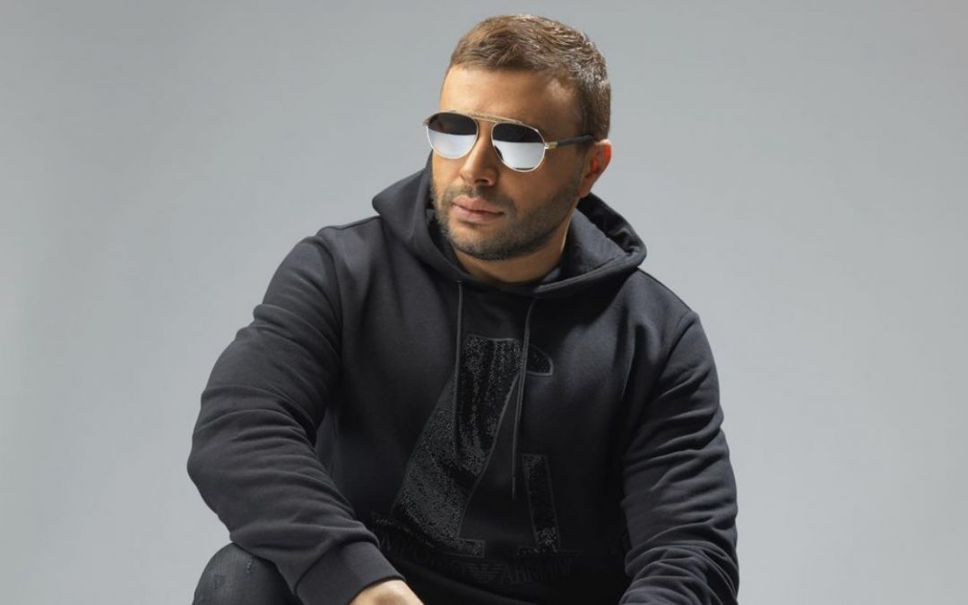متابعة نحنا – بعد عام على صدورها.. ماذا يقول رامي صبري عن أغنية “حياتي مش تمام”؟