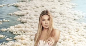 متابعة نحنا – جمهور نوال الزغبي يترقب ألبومها الجديد “يا مشاعر” وهذا ما كشفته